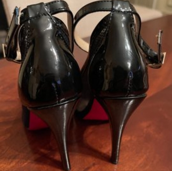 Christian Louboutin Spike Heels with ankle strap - Size 39 - Picture 4 of 10